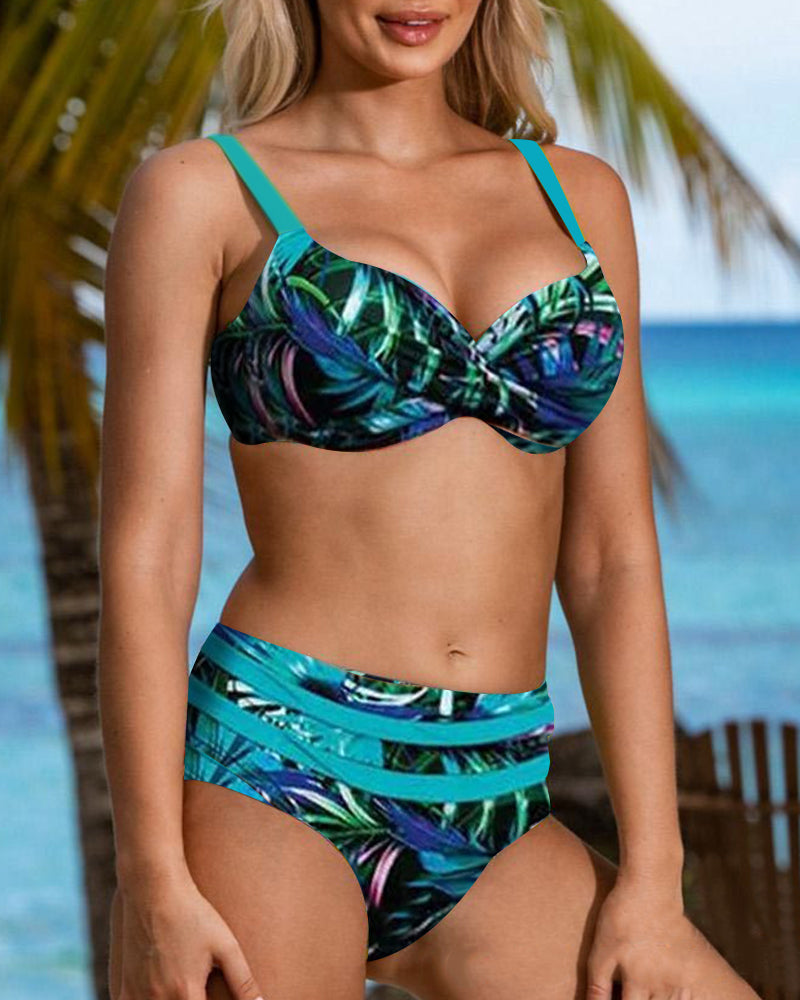 TINATII | Taillierter Bikini mit Blattmuster