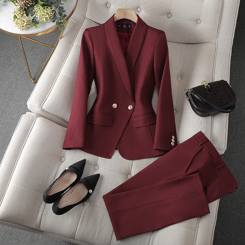 TINATII | Blazer & Hosen Set: Eleganz und Komfort