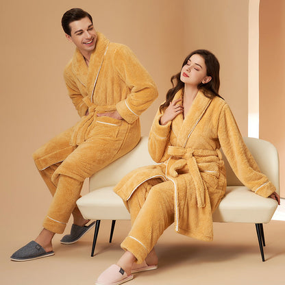 TINATII | Weicher Plüsch Bademantel Pyjama Set für Damen & Herren