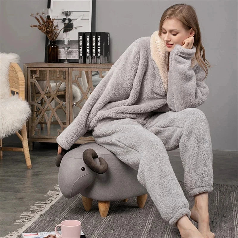 TINATII | Damen Fleece Pyjama Set