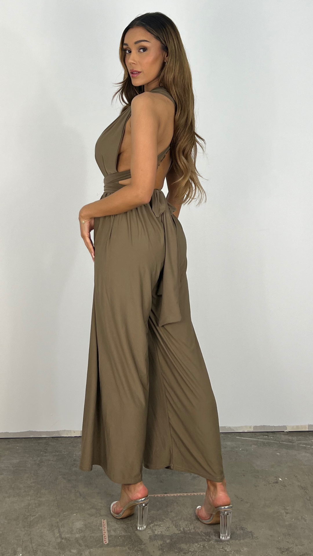 TINATII | Laure Jumpsuit - Modischer Einteiler mit weitem Bein