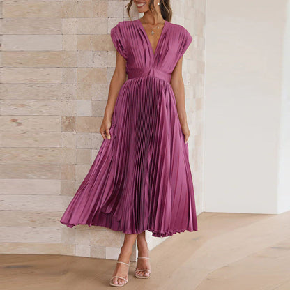 TINATII | V-Ausschnitt Kleid mit Rückenbindung – Plissiertes Midikleid im Boho Chic Stil