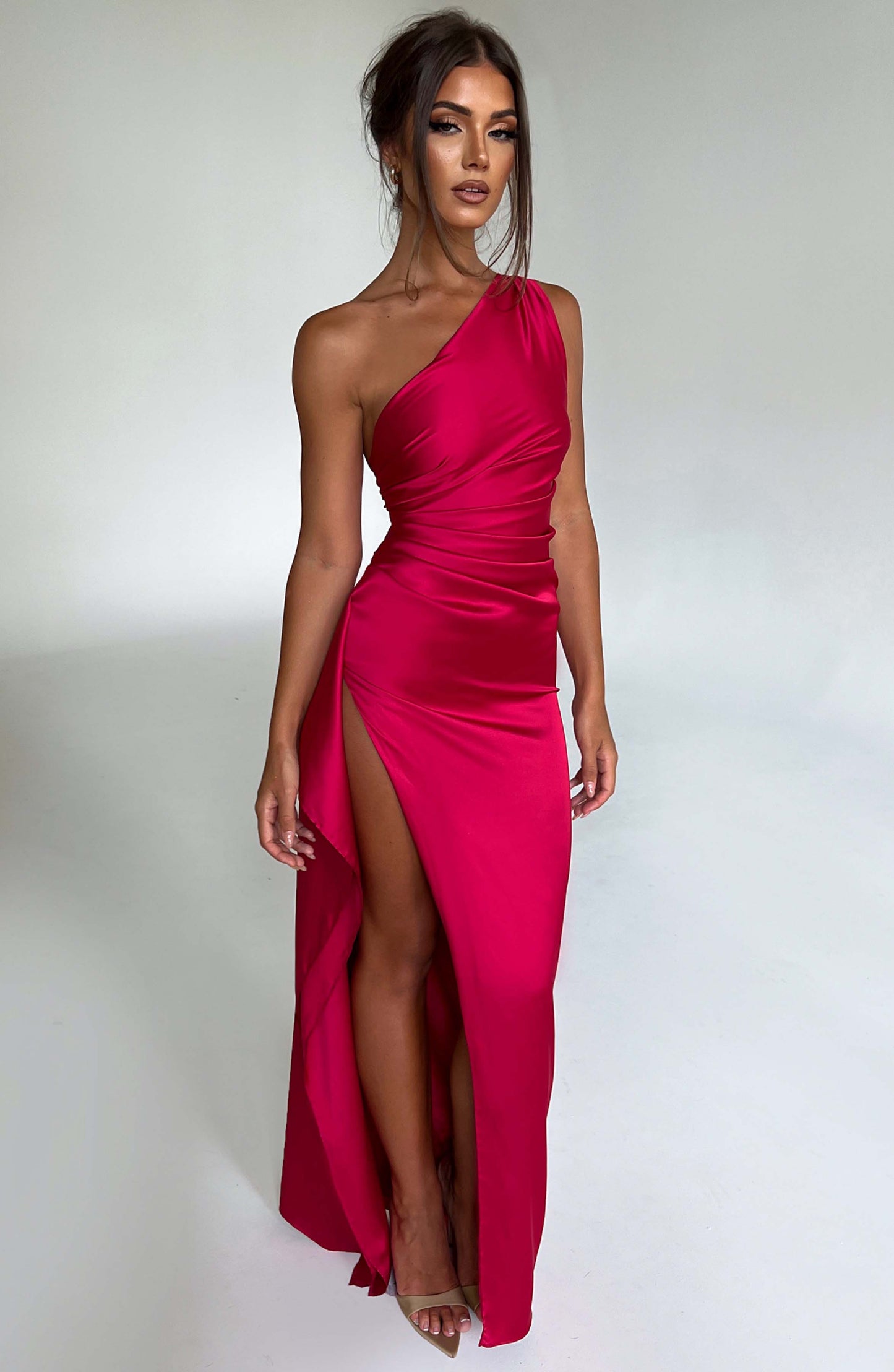 TINATII | Elegantes One-Shoulder-Kleid mit Drapierung