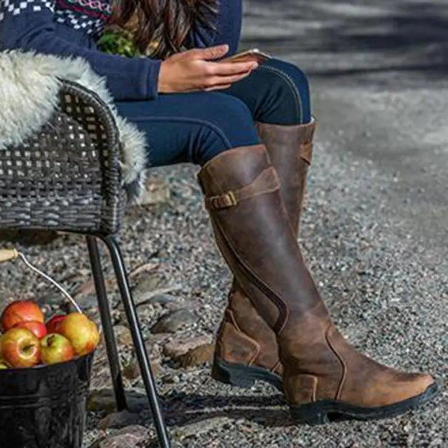 TINATII | Elegante Kniehohe Stiefel mit Schnallenakzent