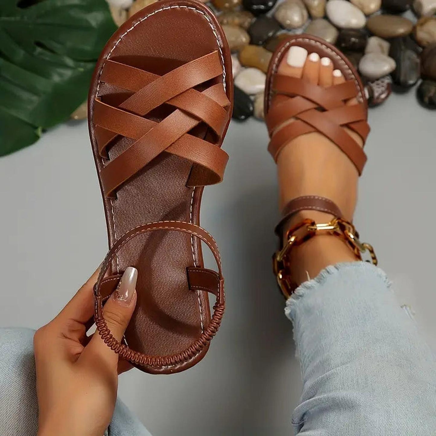 TINATII | Geflochtene Sandalen für Damen