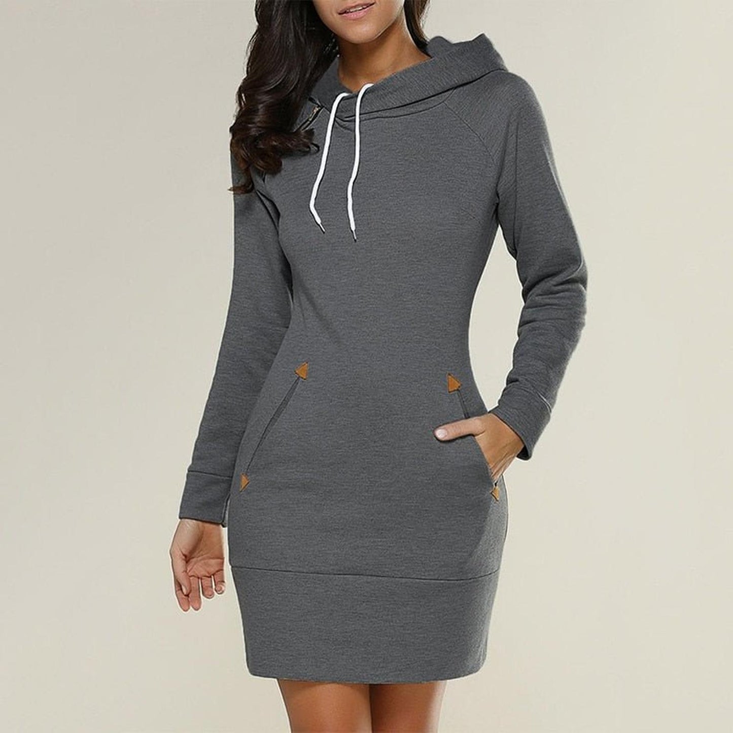 TINATII | Lässiges Hoodie-Kleid über dem Knie