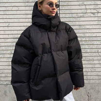 TINATII | Monochrome Pufferjacke für Damen