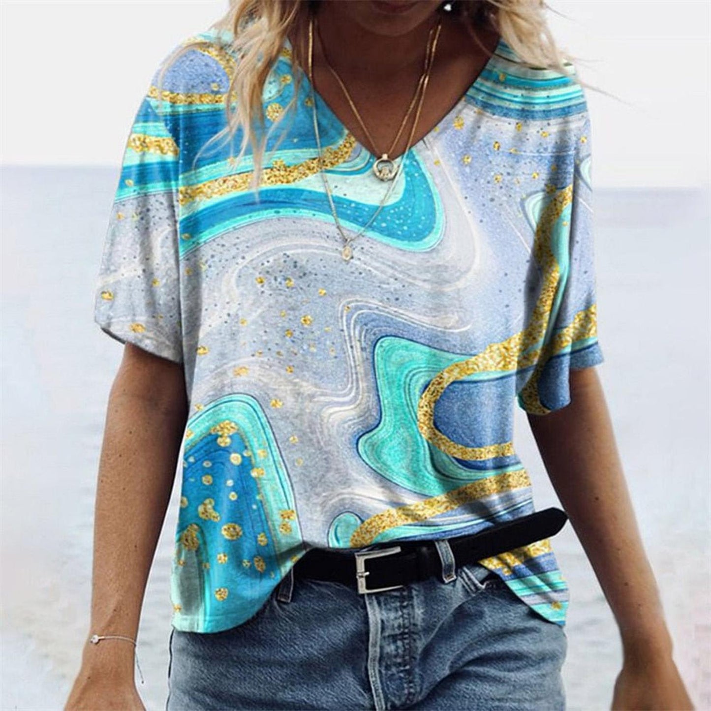 TINATII | Originelles Damen T-Shirt im Boho-Stil mit Marmormuster