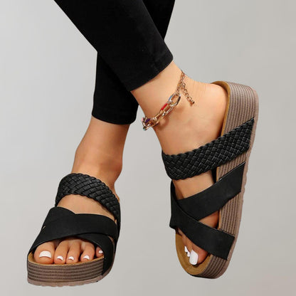 TINATII | Orthopädische Plateau Sandalen Damen - Bequeme Sommerschuhe mit 3 Riemen