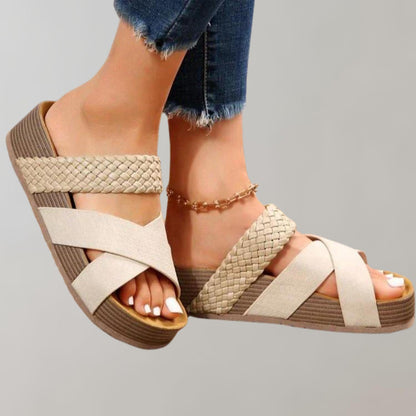 TINATII | Orthopädische Plateau Sandalen Damen - Bequeme Sommerschuhe mit 3 Riemen